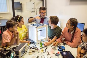 The R&D Incubator for Training Teachers of Innovation and Entrepreneurship
