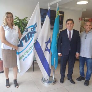 Welcoming the Ambassador of Kazakhstan to ORT